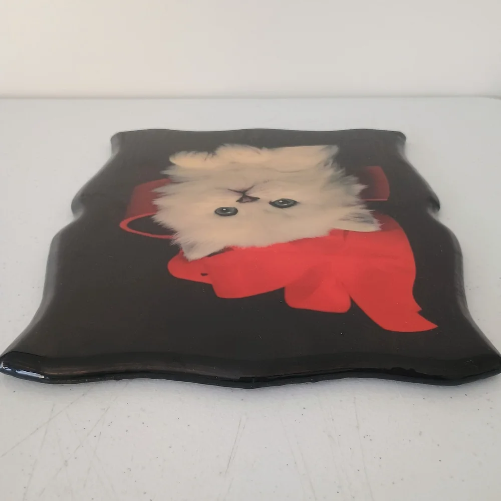Vintage Lacquered Wood White Persian Cat Kitten W/ Red Bow Plaque